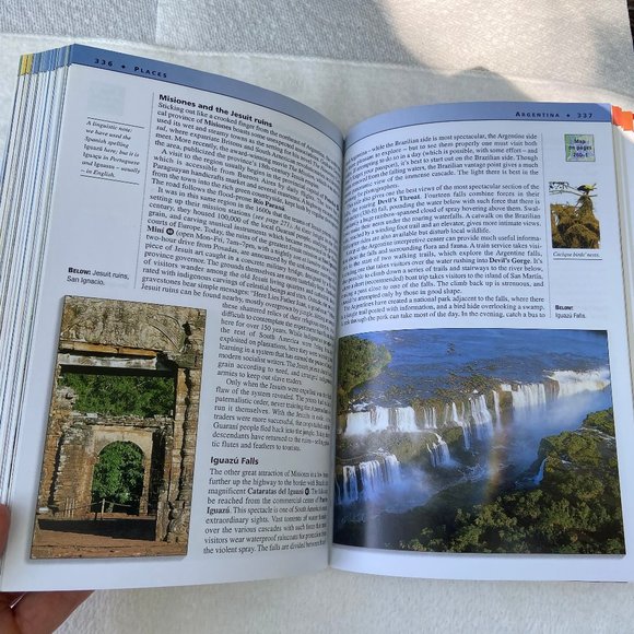 Insight Guides - South America Guidebook Travel Book - Picture 10 of 13